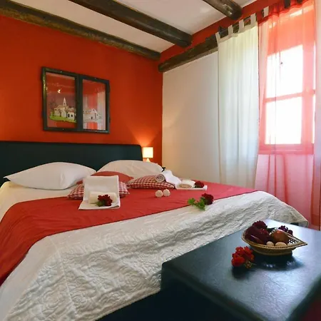 Holiday home Family Friendly House With A Swimming Pool Guran, Central Istria - Sredisnja Istra - 7373 *